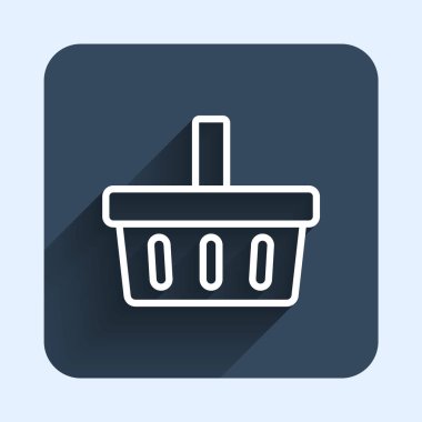 Beyaz çizgi alışveriş sepeti simgesi uzun gölge arkaplan izole. İnternetten satın alma konsepti. Servis tabelası. Alışveriş arabası sembolü. Mavi kare düğme. Vektör.