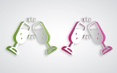 Kağıt kesiği, gri arka planda izole edilmiş şampanya ikonu. Mutlu Noeller ve mutlu yıllar. Kağıt sanatı tarzı. Vektör