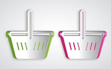 Kağıt kesiği sepet simgesi gri arkaplanda izole edilmiş. İnternetten satın alma konsepti. Servis tabelası. Alışveriş arabası sembolü. Kağıt sanatı tarzı. Vektör.