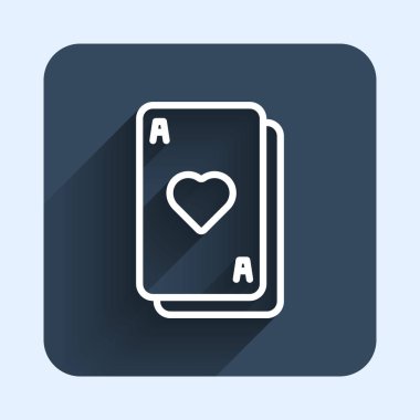 Beyaz çizgi, uzun gölge arkaplan ile izole edilmiş kart simgesi oynuyor. Kumarhane kumarı. Mavi kare düğme. Vektör.