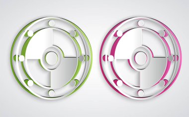 Kağıt kesiği Yuvarlak Kalkan simgesi gri arkaplanda izole edilmiş. Güvenlik, güvenlik, koruma, mahremiyet, koruma kavramı. Kağıt sanatı tarzı. Vektör.