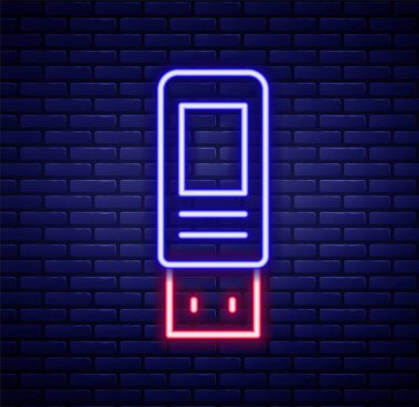 Parlayan neon hattı USB flaş bellek simgesi tuğla duvar arka planında izole edildi. Renkli taslak konsepti. Vektör.