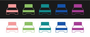 Siyah beyaz arka planda iki ya da bir kişi için büyük yatak ayarlayın. Vektör.