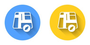 Uzun gölge arkaplan izole edilmiş taksi arabası simgesine sahip beyaz harita işaretçisi. Konum sembolü. Çember düğmesi. Vektör.