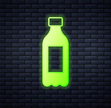Işıldayan neon şişe su ikonu, tuğla duvar arkasında izole edilmiş. Soda su içme tabelası. Vektör.