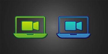 Siyah arkaplanda yeşil ve mavi görüntülü sohbet ikonu izole edildi. Çevrimiçi iş görüşmesi formu. Uzak proje yönetimi. Vektör.