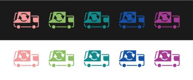 Çöp kamyonu simgesini siyah beyaz arkaplanda ayır. Vektör.