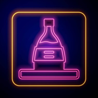 Parlayan neon lambası sake ikonu siyah arka planda izole edildi. Vektör.