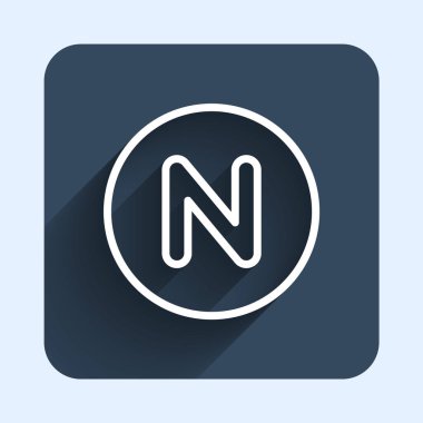 Beyaz çizgi Pusula kuzey simgesi uzun gölge arkaplan izole. Rüzgâr yön bulma sembolü. Rüzgar gül işareti. Mavi kare düğme. Vektör.