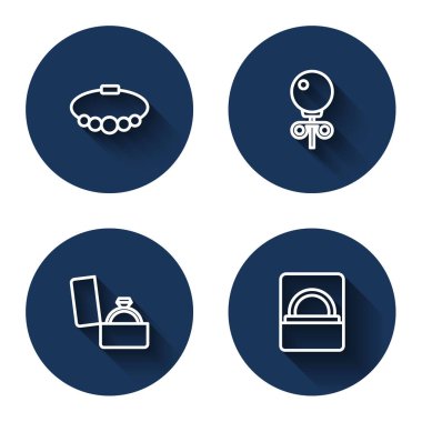 Bilezik takan takı küpeleri elmas nişan kutusu ve uzun gölgesi var. Mavi daire düğmesi. Vektör.