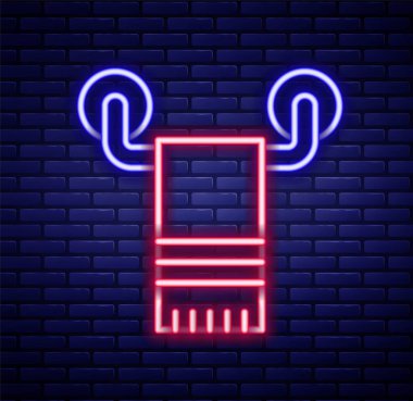 Askıdaki parlak neon çizgisi havlusu tuğla duvar arka planında izole edilmiş. Banyo havlusu ikonu. Renkli taslak konsepti. Vektör.