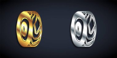 Siyah arkaplanda izole edilmiş altın ve gümüş ağaç halkaları ikonu. Ahşap kesit. Uzun gölge tarzı. Vektör.