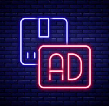 Parlayan neon hattı reklam simgesi tuğla duvar arka planında izole edildi. Pazarlama ve tanıtım süreci kavramı. İlgili reklamlar. Sosyal medya reklamcılığı. Renkli taslak konsepti. Vektör.