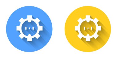 Beyaz Elektrik çıkış simgesi uzun gölge arkaplanı ile izole edildi. Elektrik prizi. Rosette sembolü. Çember düğmesi. Vektör.