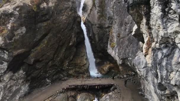 Aerial View Flying Backwards Viewing Chame Waterfall Nepal Wilderness — Stockvideo