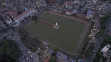 Nepal 'deki Queens Gölü' ne Nepal 'deki Kathmandu üzerinden bakıyor..