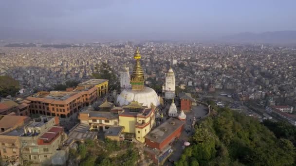 Flying Swayambhunath Stupa Hilltop Nepal — 图库视频影像