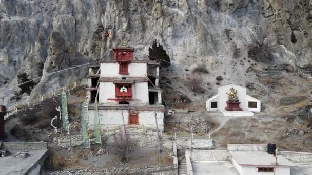 Voando Sobre Edifício Bhraka Nepal Vendo Mosteiro Nas Montanhas — Vídeo de Stock