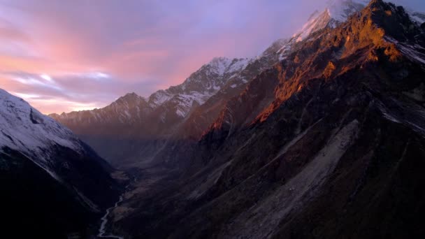 Vista Aérea Del Sol Brillando Las Montañas Nepal Valle Kyanjin — Vídeos de Stock