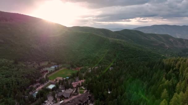 Aerial View Flying Sundance Utah Mountains Viewing Buildings — Video Stock