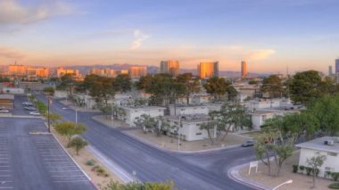 Timelapse, statik sabah erken görünüm gündoğumu ve University of Nevada, Las Vegas.