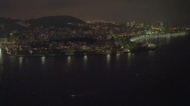 Rio de Janeiro kadar aşağıdaki hava, geniş bir görünümü ile uzaktan Macarana Stadyumu