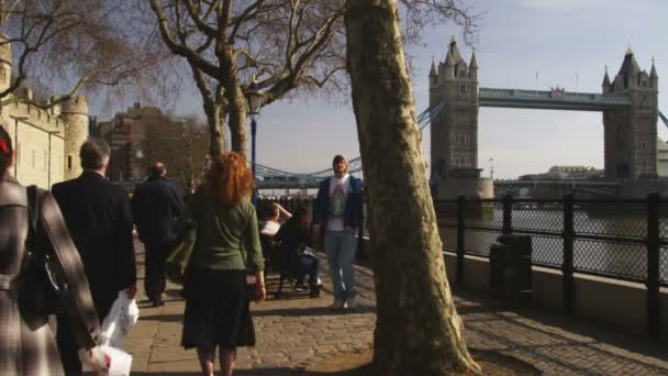 Londen Engeland Oktober 2011 Veel Shot Van Tower Bridge Met — Stockvideo