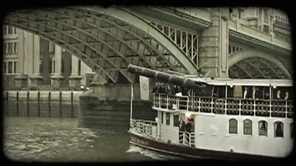 London Verenigd Koninkrijk Circa Oktober 2011 Grote Tour Vaartuig Boot — Stockvideo