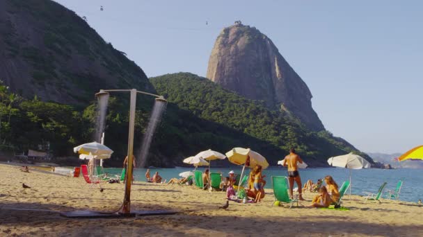 Rio Janeiro Czerwca 2013 Powolny Ruch Strzał Osób Korzystających Słonecznym — Wideo stockowe
