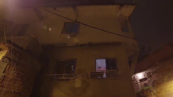 Lens Flare Panning Shot Van Een Huis Een Favela Rio — Stockvideo