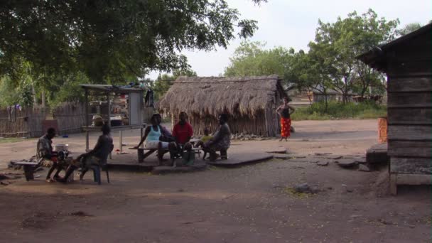 África Quênia Agosto Circa 2010 Ampla Foto Pessoas Lado Fora — Vídeo de Stock