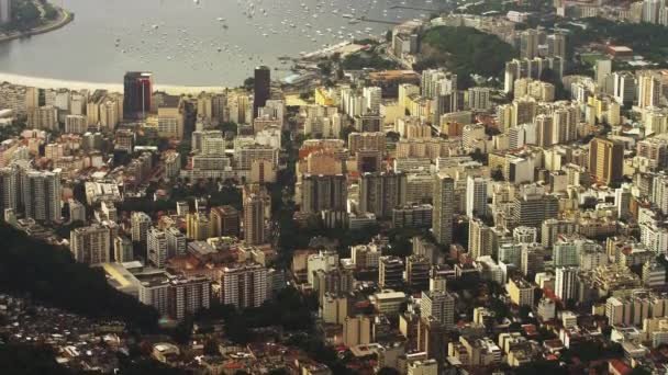 Légi Felvétel Rio Janeiro Felhőkarcolók Ipanema Strand Cukorsüveg Hegyre Távolban — Stock videók