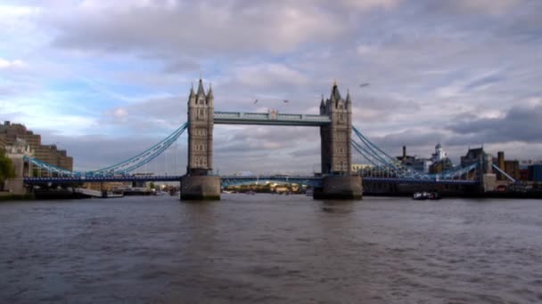 Tower Bridge Durante Día Londres Inglaterra — Vídeos de Stock
