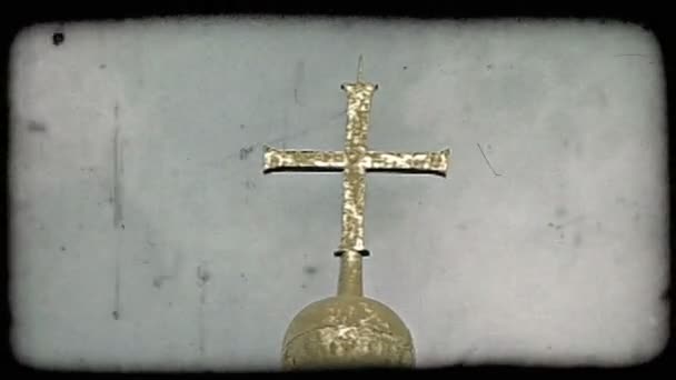 Nízký Úhel Záběr Kříž Vrcholu Stavby Vídni Vintage Stylizované Videoklip — Stock video