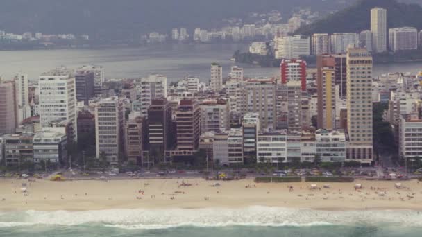 Antenn Skott Staden Längs Stranden Rio Janeiro Brasilien Tagit Från — Stockvideo