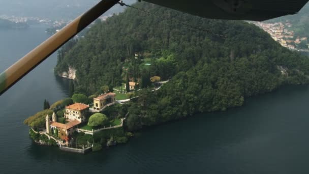 Lake Como Talya Kıyı Boyunca Bir Yarımadasının Hava Atış — Stok video