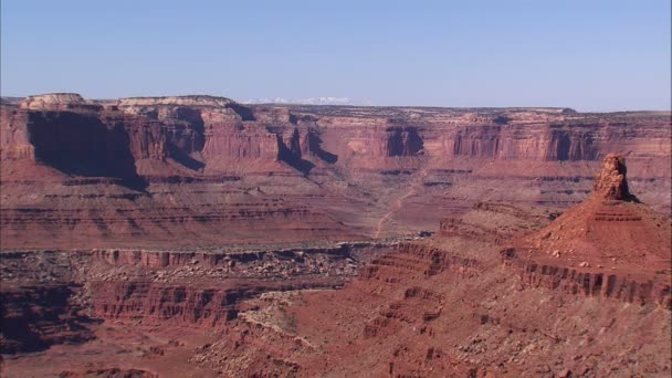 Wide Shot Looking Desert Canyon — Stok Video