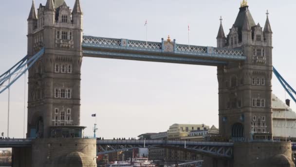 Съемка Тауэрского Моста Через Реку Темзу Лондоне — стоковое видео