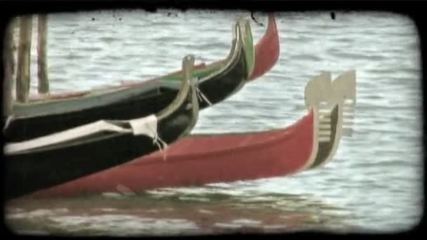 Baris Perahu Diikat Dermaga Klip Video Bergaya Vintage — Stok Video