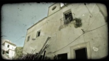 Bazı binalar İtalyan bir şehirde bir kadeh. Vintage stilize video klip.