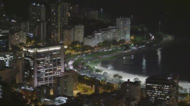 Avenida Das Nacoes Unidas trafik şehir Rio De Janeiro gece Rio Sul alışveriş merkezi yukarıda zaman atlama atış