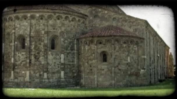 潘左下射意大利建筑的侧面 复古风格化视频剪辑 — 图库视频影像