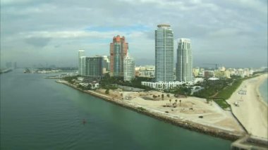 Otel ve Miami Beach'de bir havadan çekim.