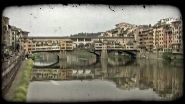 Colpo Distanza Ponte Fiume Italia Clip Video Stilizzato Vintage — Video Stock