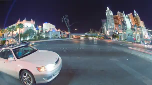 Tiro Apresurado Para Arriba Carro Vida Nocturna Las Vegas Tomada — Vídeos de Stock