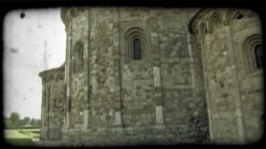 Bir İtalyan tarafının atış bina taş. Vintage stilize video klip.