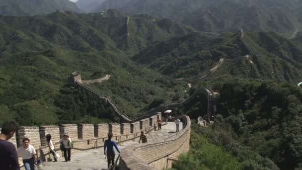 Ampia Panoramica Della Grande Muraglia Cinese Nella Sezione Badaling — Video Stock
