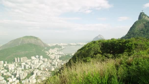 キリスト像とリオデジャネイロ ブラジルのデイパン — ストック動画