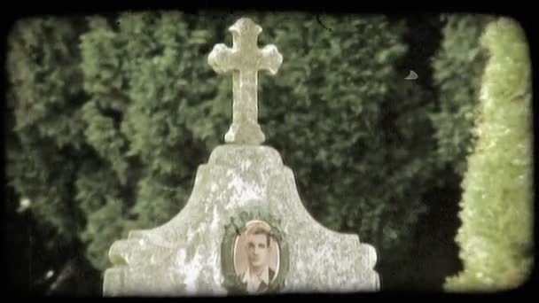 意大利墓碑一枪 复古风格化视频剪辑 — 图库视频影像