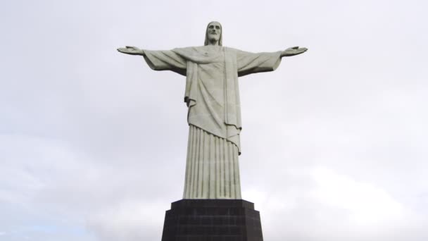 Patung Monumental Rio Janeiro Tentang Kristus Sang Penebus Atas Gunung — Stok Video